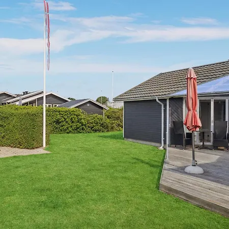 3 Bedroom Awesome In Juelsminde * Sonderby (Midtjylland)