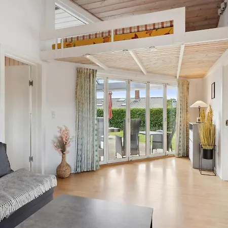 3 Bedroom Awesome In Juelsminde Sonderby (Midtjylland)