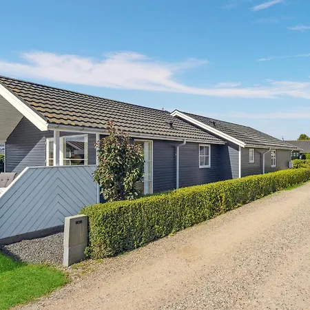 3 Bedroom Awesome In Juelsminde *