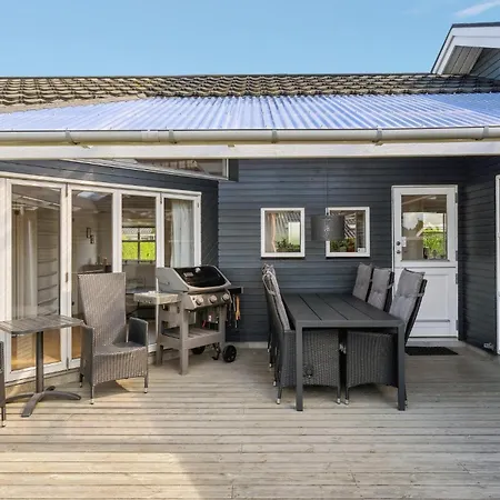 3 Bedroom Awesome In Juelsminde Holiday home Sonderby (Midtjylland)